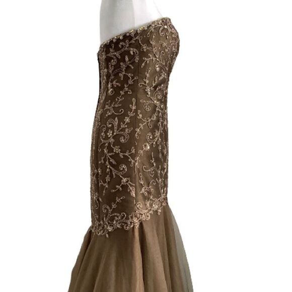 MON CHERI STRAPLESS TRUMPET PROM/ EVENING GOWN/ WEDDING DRESS SIZE 6 - Picture 7 of 15